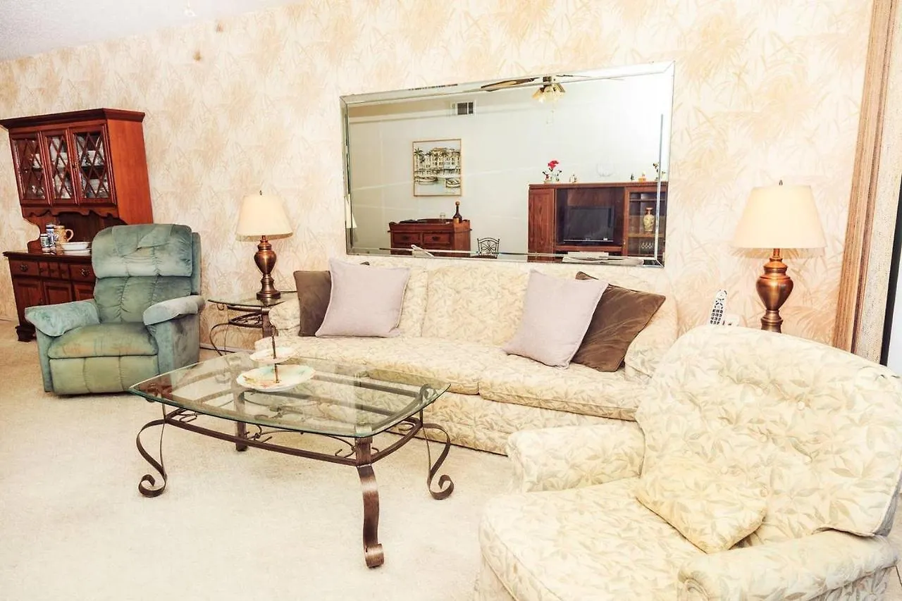 Golf Course View 2 Bedroom 2 Bath Condo! كيسيمي بيت للعطل